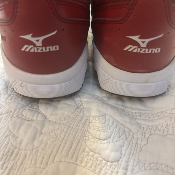Mizuno Men's Size 14 Red White Metal Cleats, Red Lace Ups, Nine Spikes - Picture 7 of 7